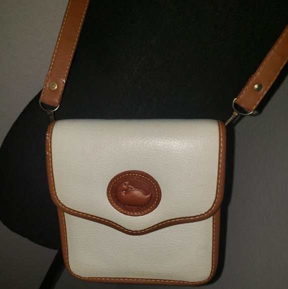 Vintage Dooney and Bourke Crossbody Bag - Picture 2 of 8